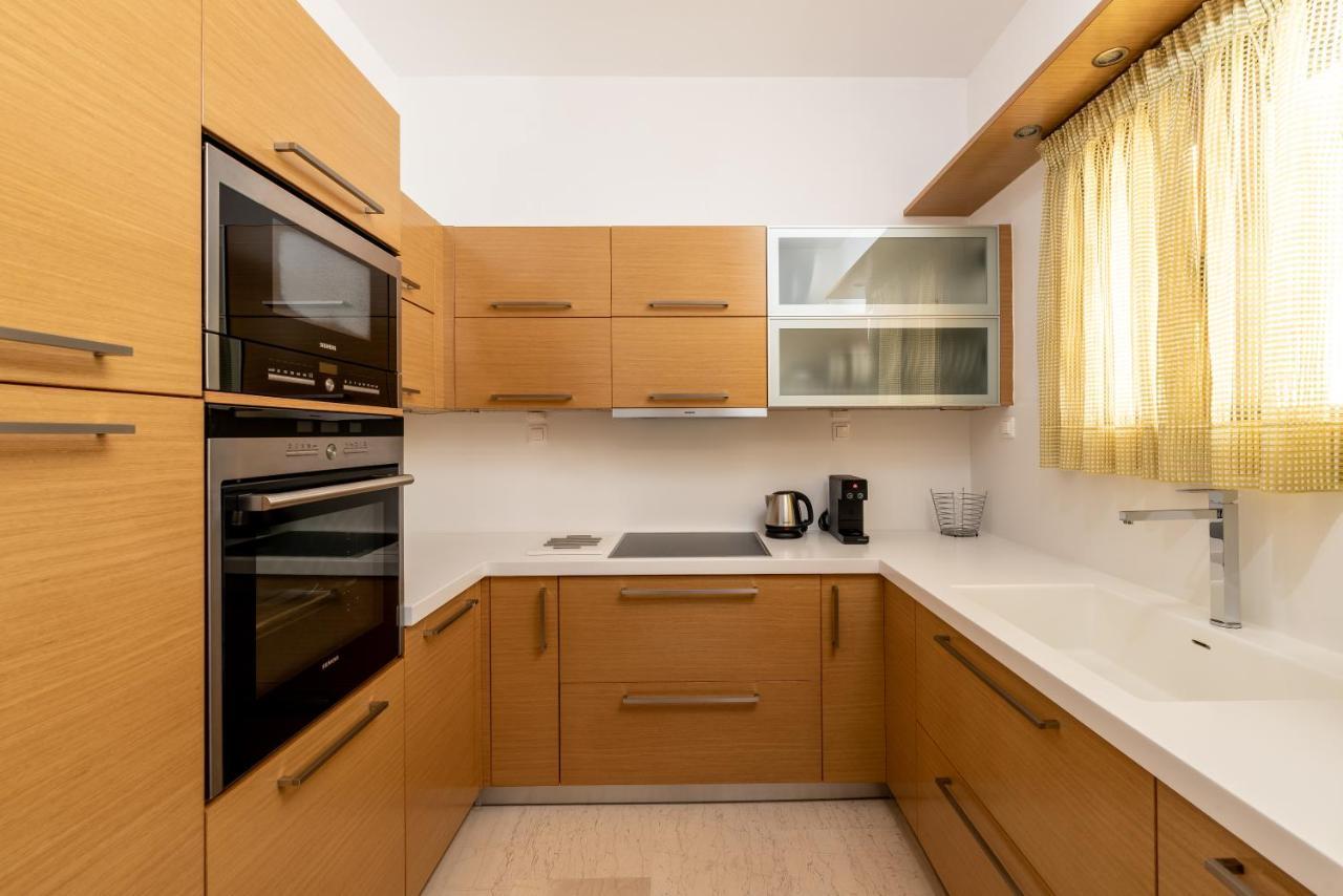 Simon Studios And Apartments Сития Екстериор снимка