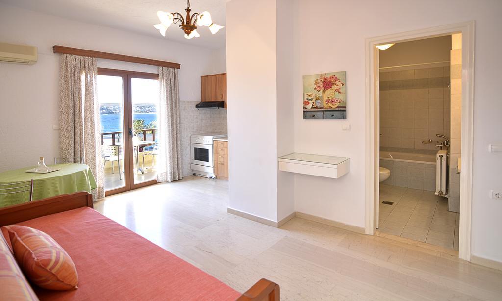 Simon Studios And Apartments Сития Екстериор снимка