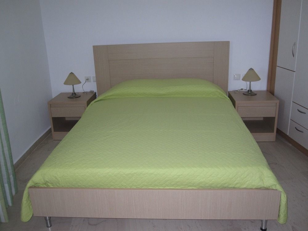 Simon Studios And Apartments Сития Екстериор снимка